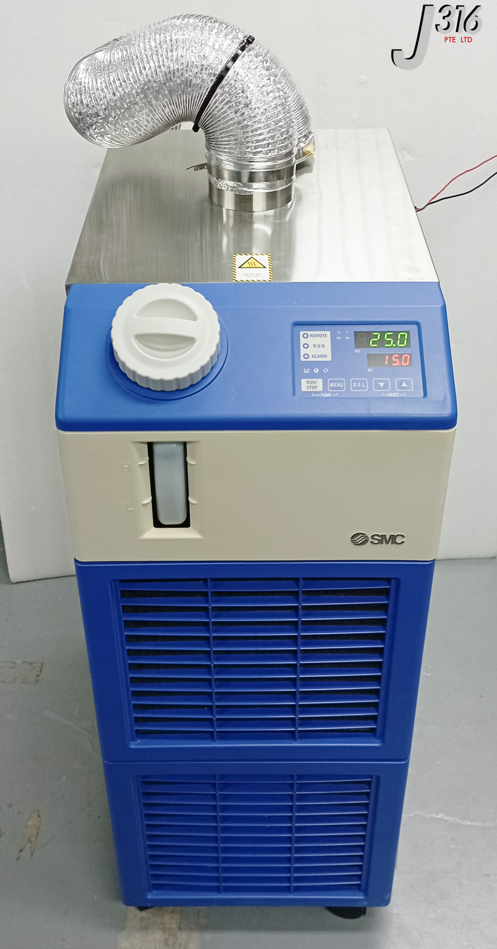 28698 SMC THERMO-CHILLER W/ FLOW SWITCH PF3W740-04-AT-M HRS050-A